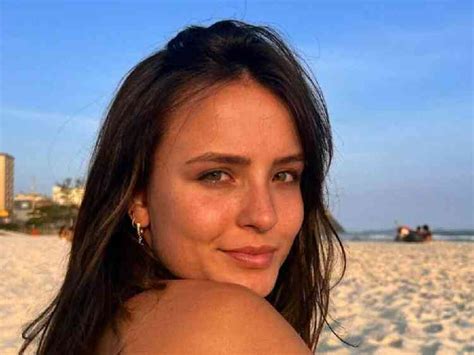 'buceta da larissa manoela' Search .